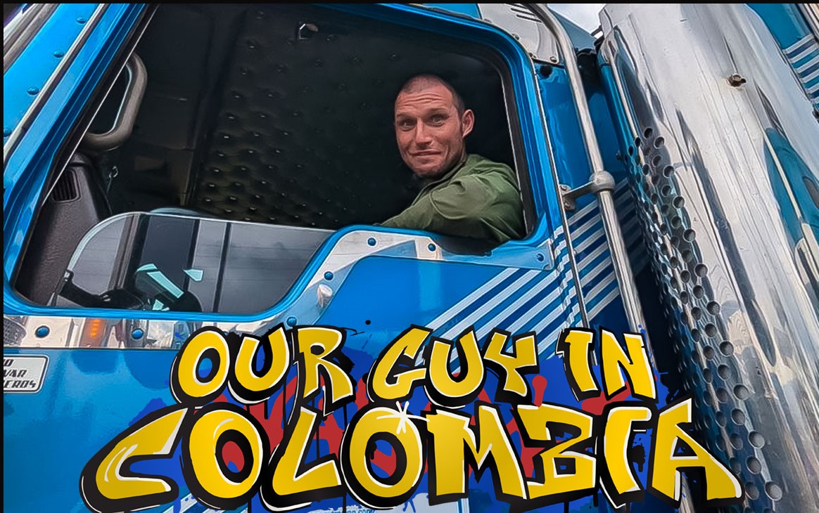 4Viewers's tweet photo. ‘@GuyMartinracing explores the good and the bad of Colombia in a new 2-part series to find out what makes the country tick.  After experiencing brutal kidnap training,  he investigates the root of many of Colombia’s issues, the cocaine trade. #OurGuyInColombia, 9pm on @Channel4 https://t.co/psDUzCdcoX