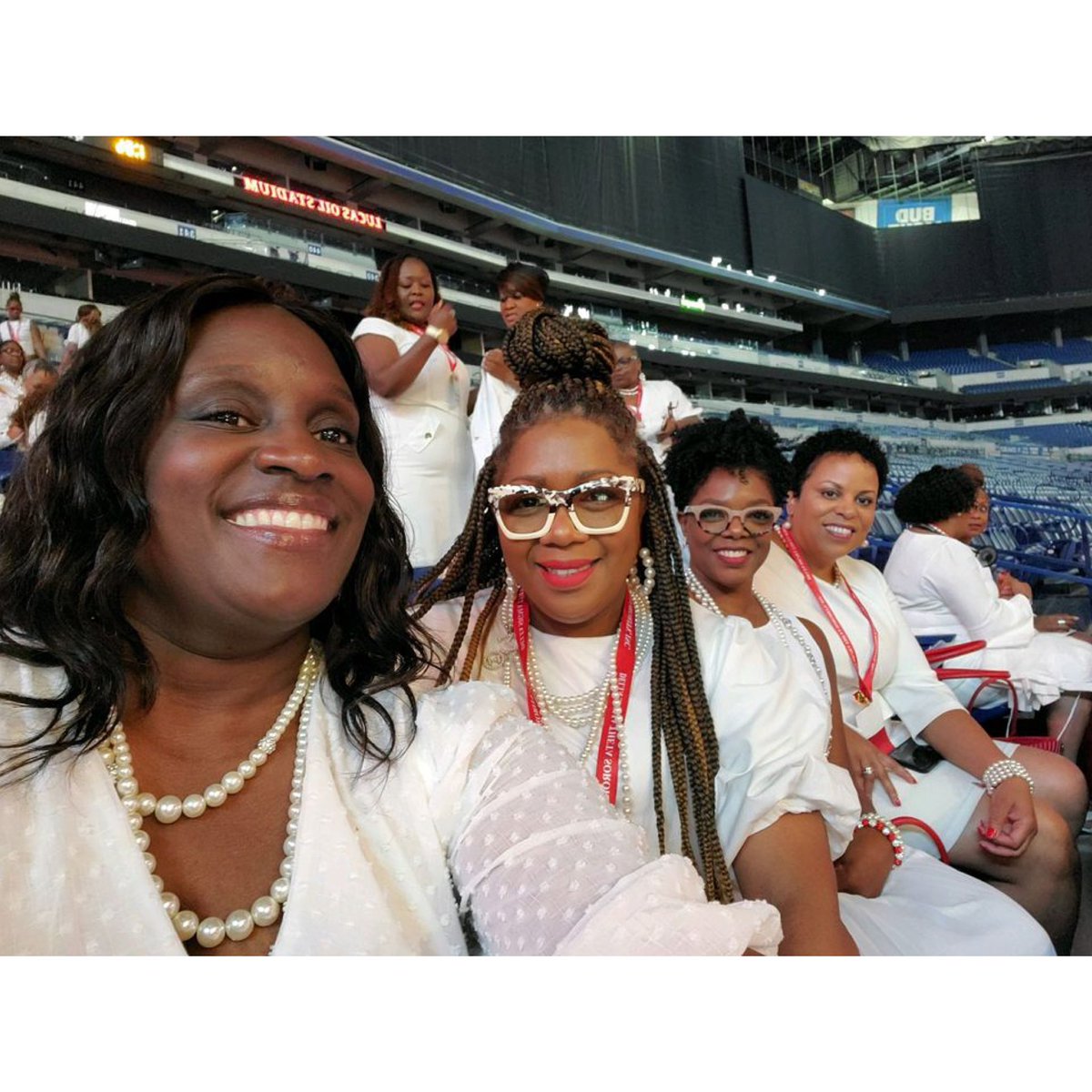 eslacdst's tweet photo. Just a quick glimpse of East St. Louis Alumnae Chapter members on day one of the 56th National Convention as they’re in Indiana ready to conduct business and have a sisterly good time.

#DST1913 #DSTConvention2023 #ForwardwithFortitude #ESLAC https://t.co/4SbHhQMwks