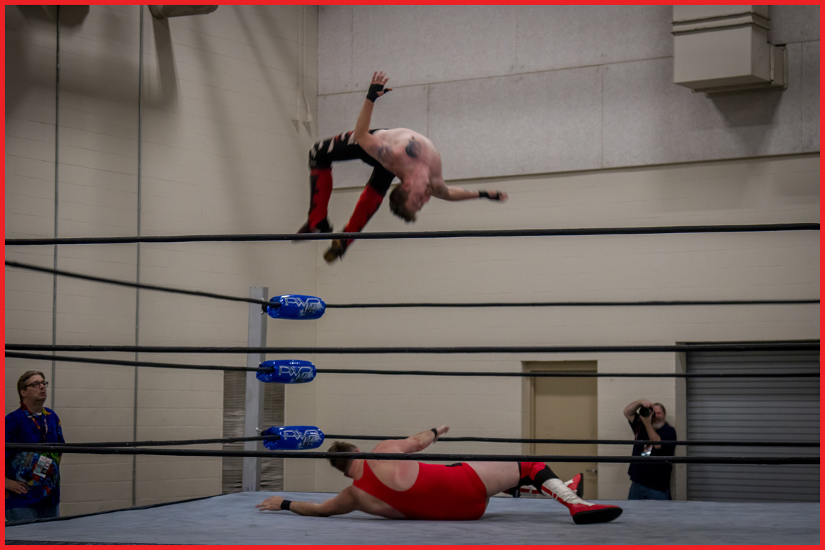 OmahaComicCon's tweet photo. Stop by the @OmahaFilmFestvl Pop-Up Theater, @PWPLive wrestling ring, & the Full-Scale Model Building Competition throughout the weekend! Plus game demos in the Game Room with @TheGameShoppe.
https://t.co/FQtAspuI6d
#OConExpo #Omaha #VisitOmaha #BackattheMac #OmahaFamilyFun https://t.co/kOWRn3QgSX
