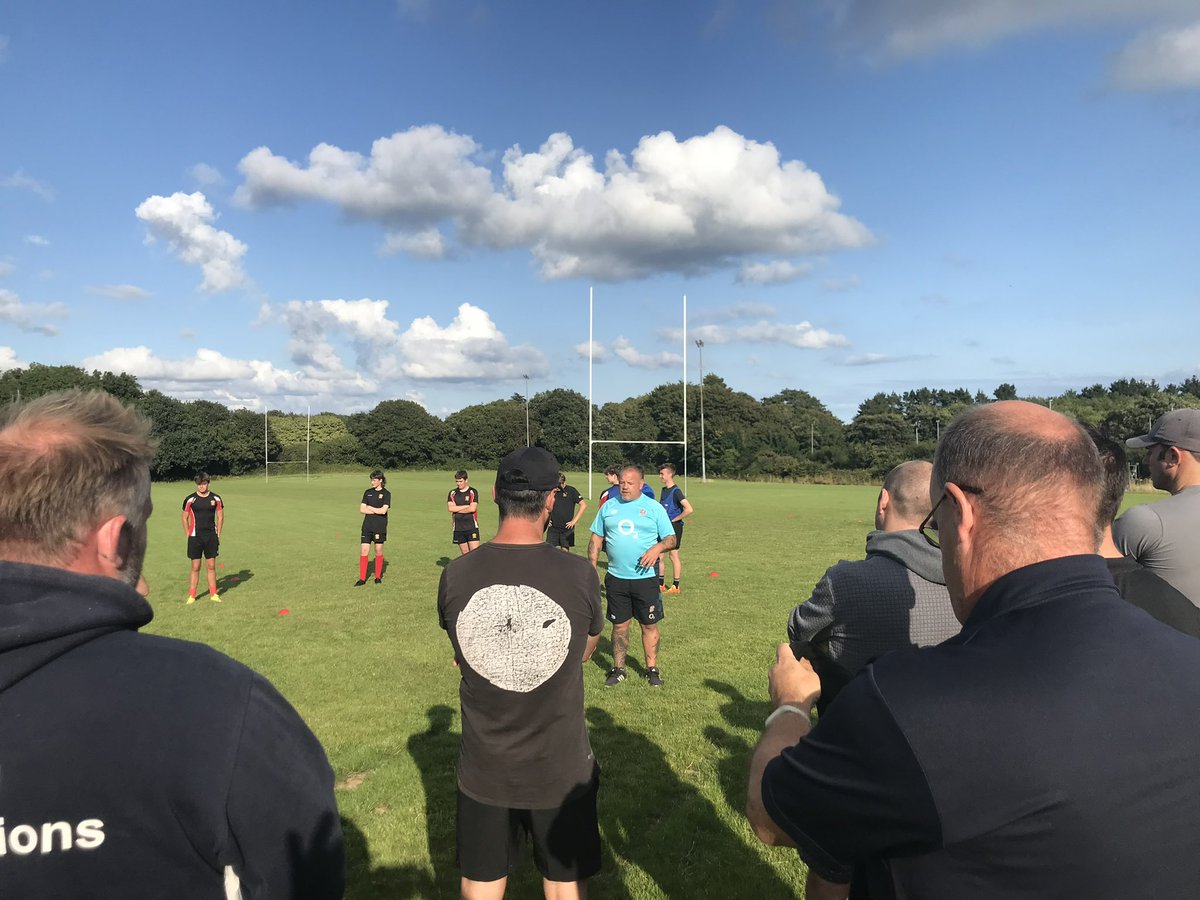 rfuswestgamedev's tweet photo. Great #TackleSafe session last night with 25 participants @StAustellRFC with coaches &amp; referees from @Cornwallrugby 

Thank you to @staustellyouth  for providing players for the 
 practical demonstrations 👍👍
#tackleheight #ballcarrier #activate
@RFU @RFU_GameDev https://t.co/zlvlkcqah7