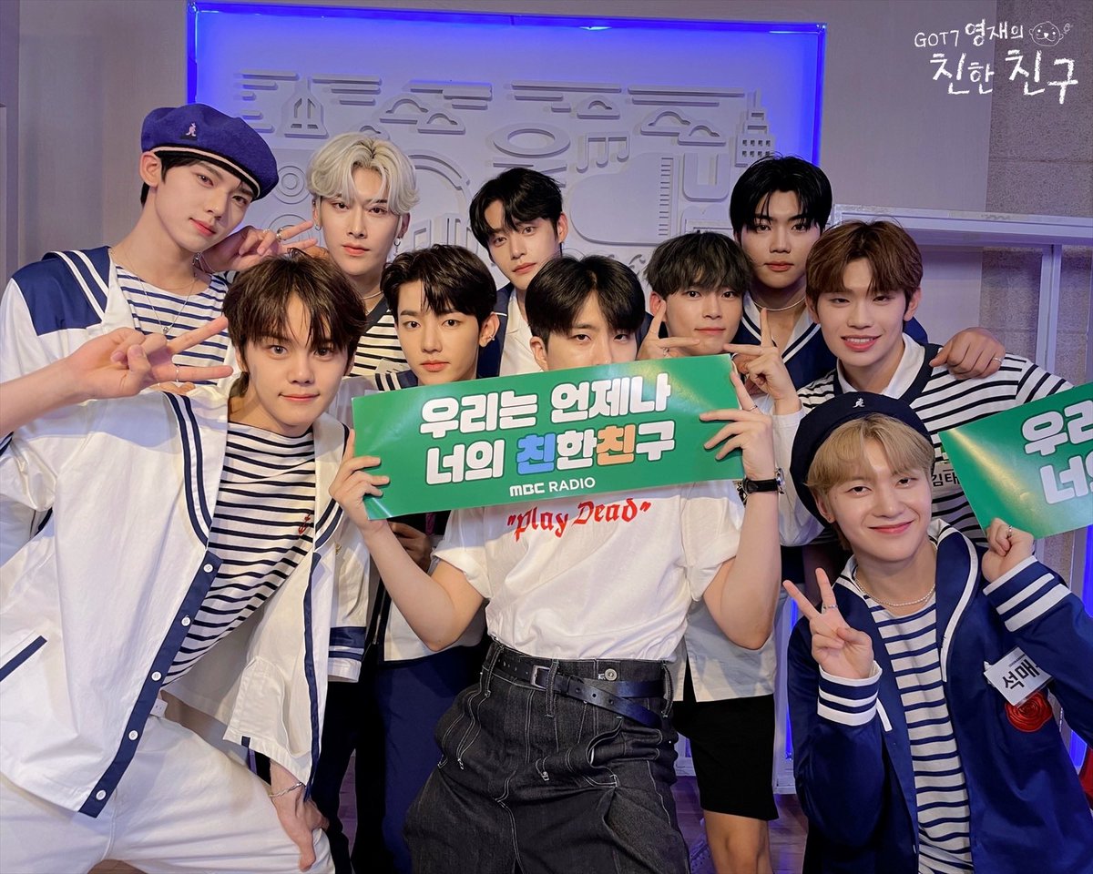 mbcbf_ever's tweet photo. 🦦친친🦦
#스테이지8
#제로베이스원 #ZB1

제베원도 달디도 제로즈도 쏠메도
모두모두 행복했던 시간 🥹🫶

#MBC #RADIO #GOT7영재의친한친구 #친한친구 #친친 #달친친 #달디 #GOT7 #갓세븐 #영재 #YOUNGJAE https://t.co/85jutFi3dt