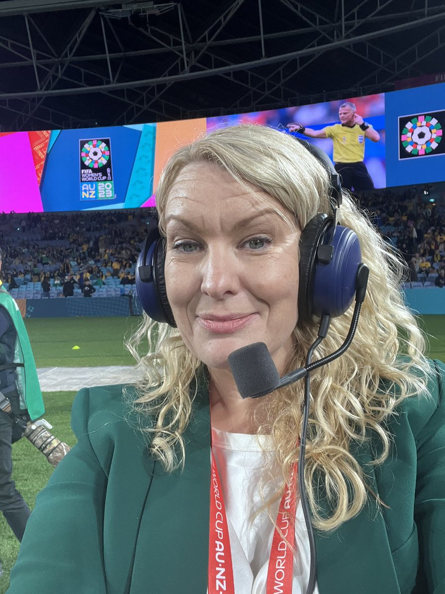 Dad, I’m at the World Cup!!!!⚽️🇮🇪🇦🇺🏆🦘