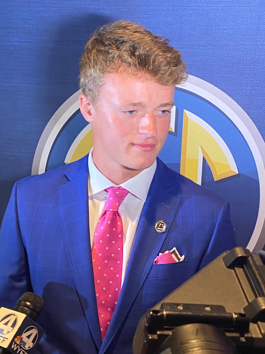 Best QB (by completion percentage) in the history of the Southeastern Conference.