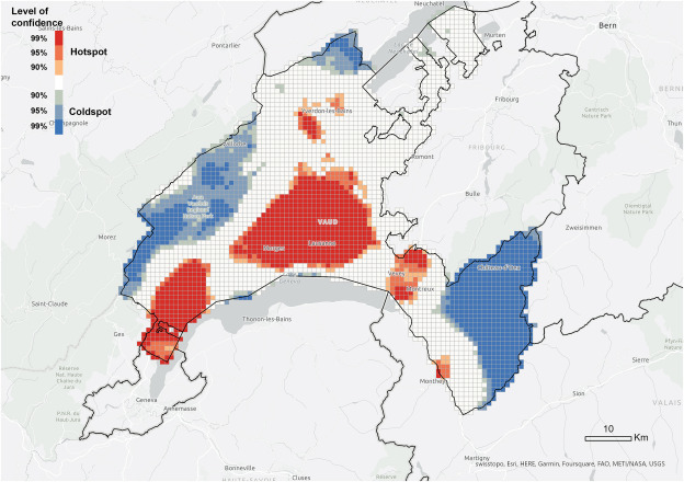 Our recent publication led by Glòria Serra Coch finds that people exchange information on photovoltaics with others who are socially and spatially close. Neighborhood connections can be leveraged for the energy transition: doi.org/10.1016/j.heli…
