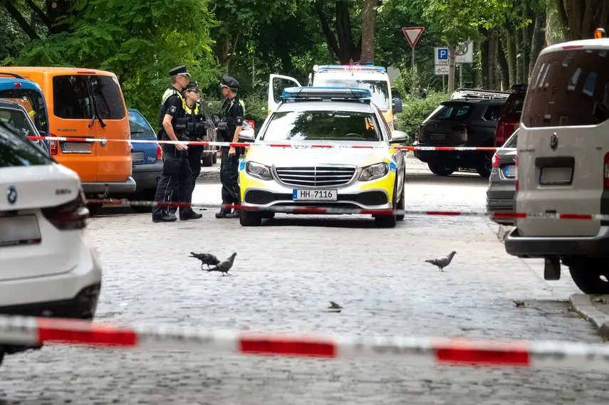 Brimstone_UXO's tweet photo. Around 5,000 people had to leave their homes in Schanzenviertel on Monday night while a #WorldWarTwo bomb was defused. The ordnance was found during construction work, and is the second #unexplodedbomb to be found in Hamburg in less than two weeks: https://t.co/AnqMoOOefl https://t.co/3pKPk8ZEZM