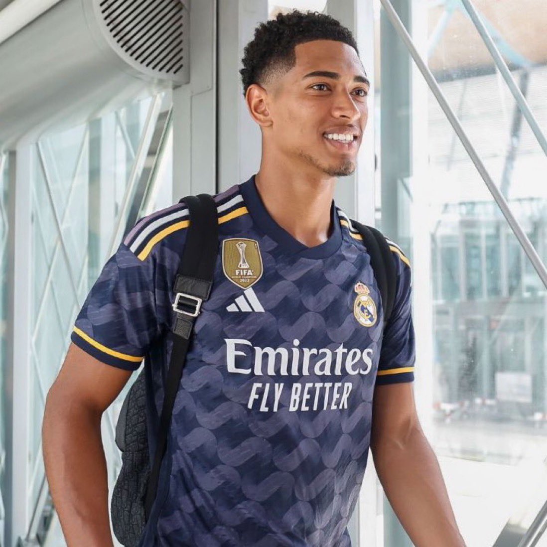 Castiillo_Rm's tweet photo. Buenas gente, os traigo un sorteito de la camiseta visitante del MADRID con mis amigos de @Ctinfo_17.

Requisitos:

-Seguir a @Ctinfo_17 y a @Castillo__Rm.

-Dar RT al tuit.

Se anuncia ganador el 27, mucha suerte a todos. Pronto habrán más sorteos, por si no tenéis suerte en este.