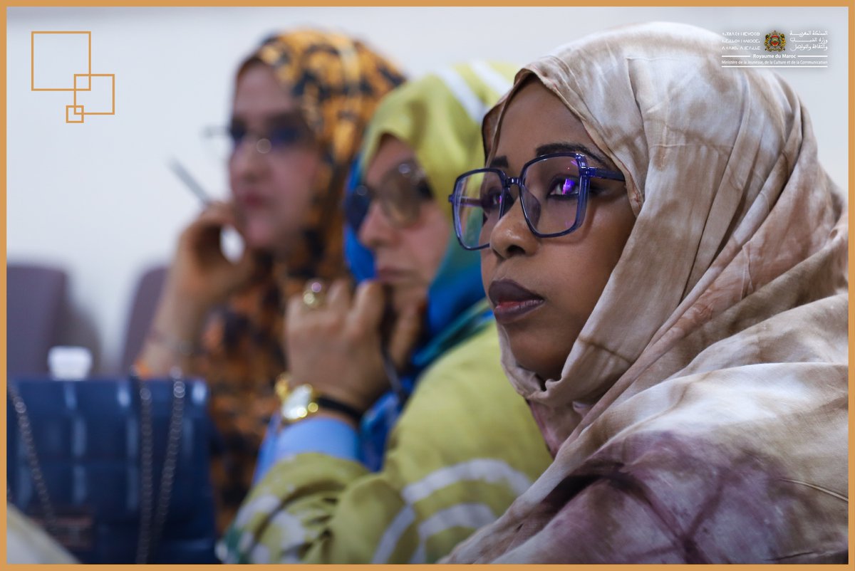 mjcc_gov's tweet photo. نظمت جمعية حماية والنهوض بالتراث المغربي بدعم من الوزارة ورشتين تكوينيتين حول موضوع "تقنيات جرد وتوثق النقوش الصخرية"، وأخرى حول موضوع "التراث الواحي بجهة كلميم وادنون، المؤهلات التشخيص وسبل التثمين"، واستفاد منها عدد مهم من الشباب والشابات بجهة كلميم واد نون. https://t.co/NVTQGU5XVj