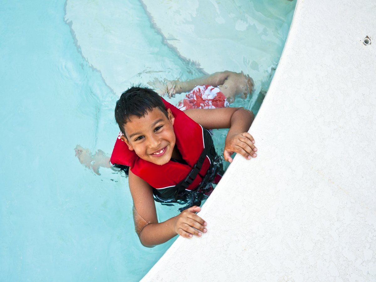 While at the pool with your family this summer, make sure to designate one person as the "watcher" to keep an eye on the children and weak swimmers in your group. Read this article for more pool safety advice: mutualbenefitgroup.com/insurance-101/… #PoolSafety #SwimSafety #SummerSafetyTips