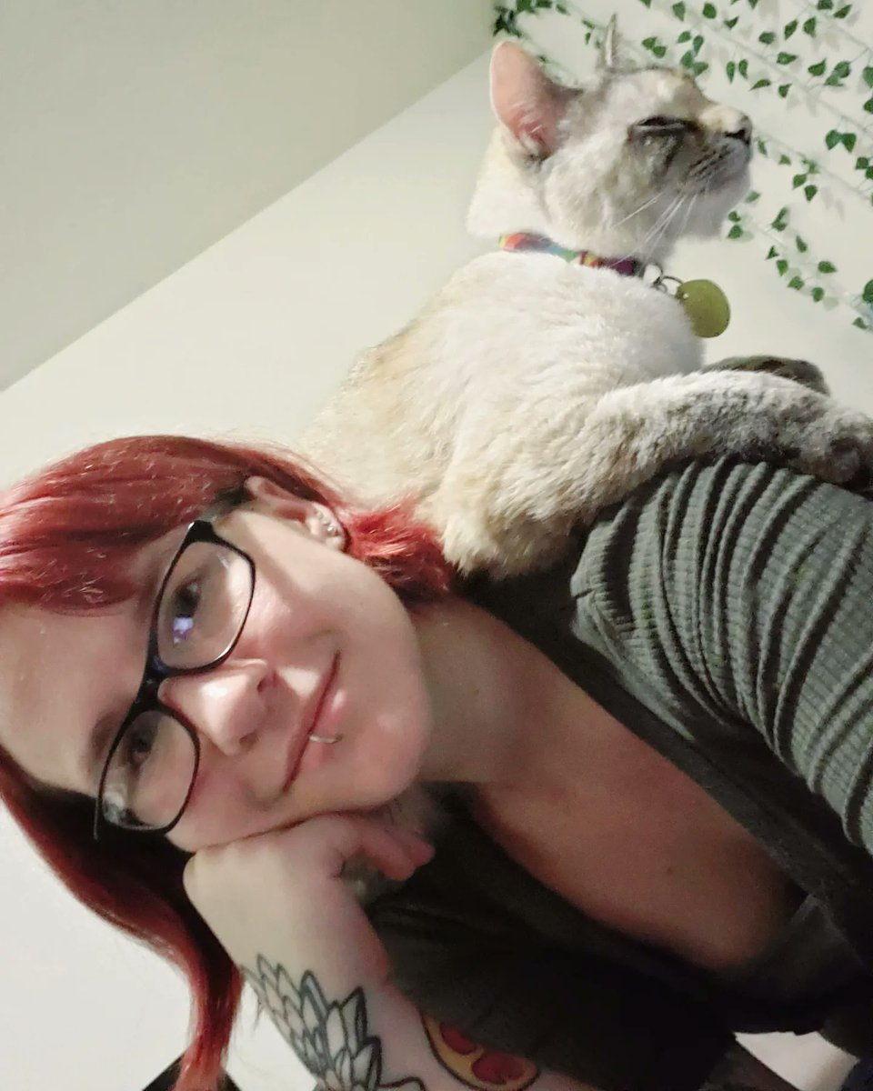 Deathlilly522 tweet media