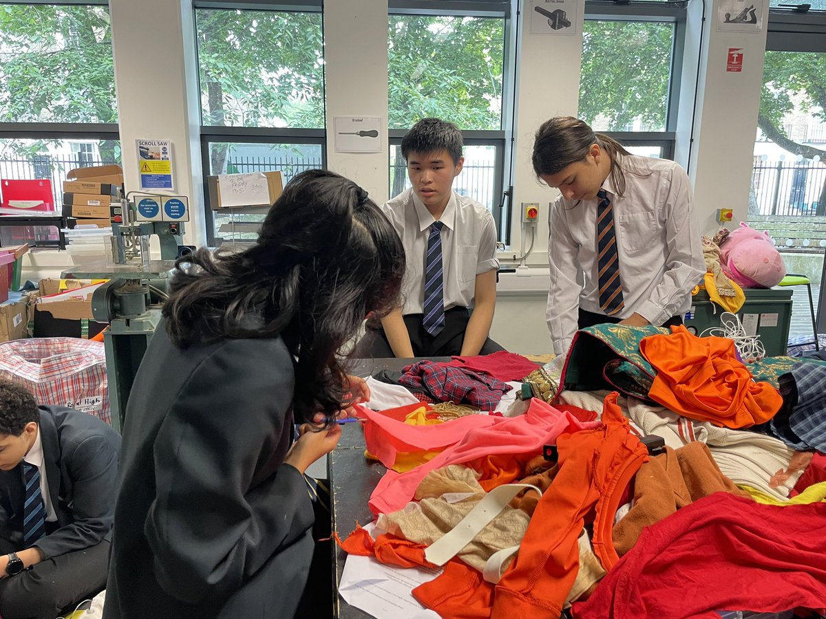 Regent High School (@regenthighsch) on Twitter photo Thank you so much to the <a href="/GrimshawFdn/">GrimshawFoundation</a> for the incredibly work with our year 10s. What a space that the students have created! Thank you so much to the <a href="/GrimshawFdn/">GrimshawFoundation</a> for the incredibly work with our year 10s. What a space that the students have created!