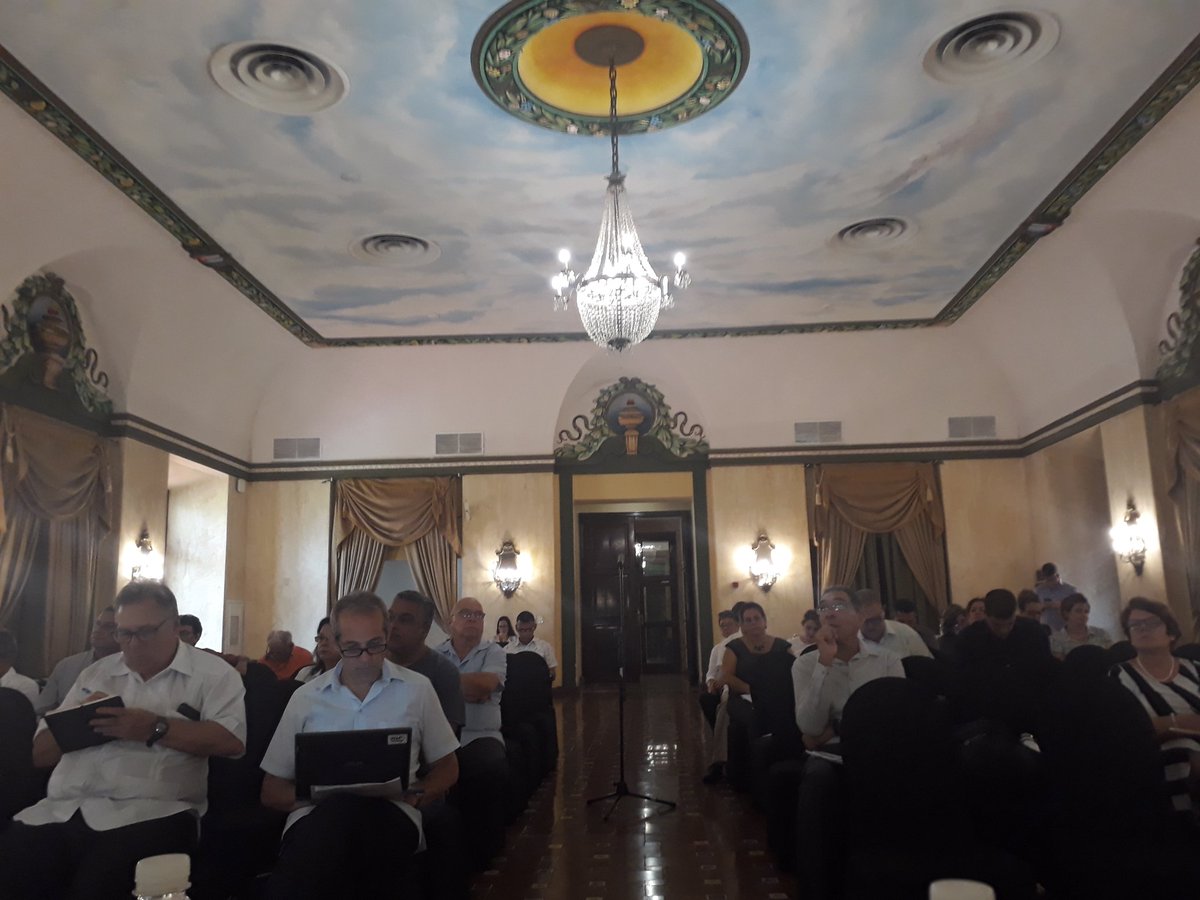 MaraLui85005402's tweet photo. Preside @ArmandoRguezB jefe de la Secretaría Técnica, Taller "#MacroprogramaCTI PNDES 2030: su rol en la gobernanza de la ciencia, la tecnología y la innovación en Cuba".
Se discuten en 3 paneles principales avances y trabas de los proyectos ejecutados. @InesMChapman @ElbaRosaPM https://t.co/VXAACMAEys