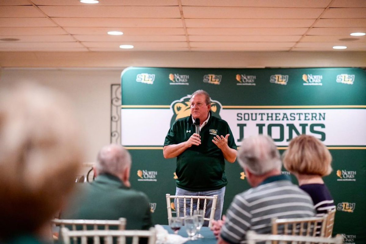 Messina's Catering tweet media