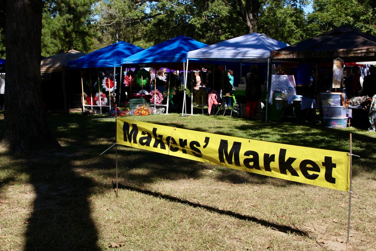 ChapelMS's tweet photo. A Day in the Country is the perfect opportunity to showcase and sell your handmade creations. Purchase your space by clicking the link below! Reserve a space before August 10th to take advantage of our early bird discount.

https://t.co/eBABlhtfDl https://t.co/VnU5yjWUUk