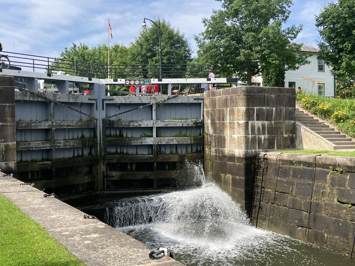 Come and get VE3YOTA doing POTA! 40, 20, 15m SSB and FT8
VE-5095 Experimental Farm
VE-4882 Rideau Canal #pota #yotar2 #hamradio #hamr #amateurradio