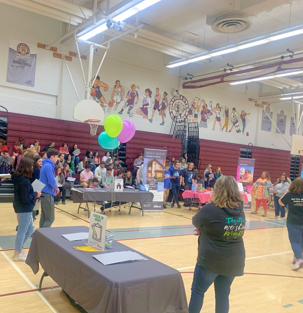 BrilliantCFES's tweet photo. Empowering our students with financial knowledge will set them up for success in their personal and professional lives. @UFirstFCU hosted "Mad City Money" a program that simulates real-world financial scenarios designed to empower our students with essential financial skills! https://t.co/fZGw8rwgyb