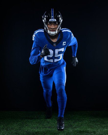 barstoolindy's tweet photo. The Colts’ alternate uniforms are HEAT 🔥 https://t.co/2mUZu35oBb