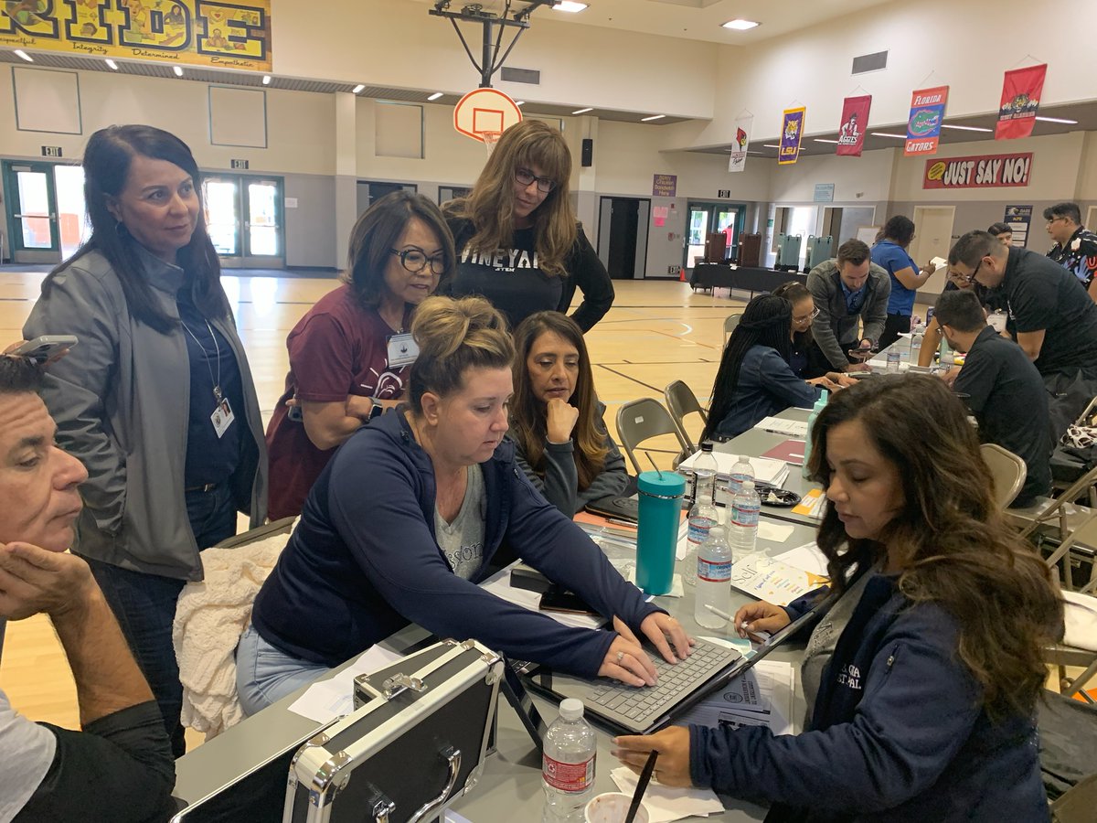 SBCSS_EdTech's tweet photo. Our very own @DrSharisaChan providing an engaging #CyberEscape room experience for over 150 @official_omsd administrators! #ComputerScience #Cybersecurity #Teambuilder @SBCountySchools @SBCo_Supt_Ted https://t.co/VHhbKQf4YV