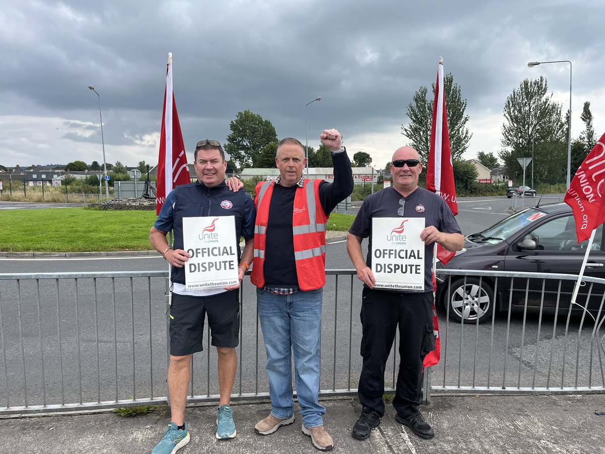 More <a href="/unitetheunion/">Unite the union: join a union</a> picket lines in #Tipperary and #Waterford this time: #Portlaw, #Kilmacthomas and #Dungarvan on the first of a 2 day planned strike action. #NiNeartGoCurLeChéile 

It’s time the #LGMA engaged with Unite to resolve our members’ concerns.