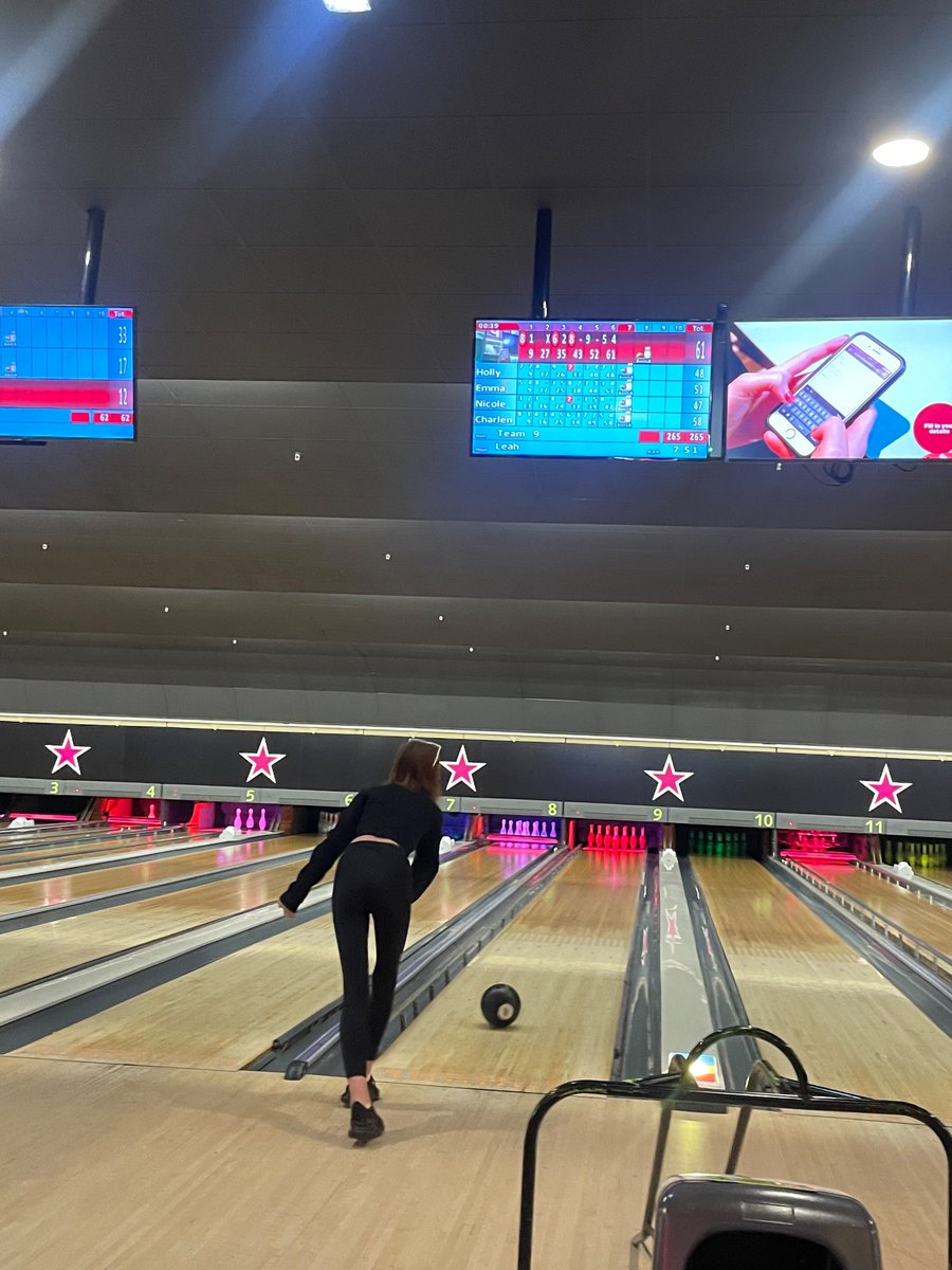 YFCLPathfinders's tweet image. Wee day out for some food and a few games of bowling for some of the young people of @caldersideac 🎳. 

Some of the girls had never been bowling before and thoroughly enjoyed it 🥳! 

#itsSLC #keepingintouch #summerfun