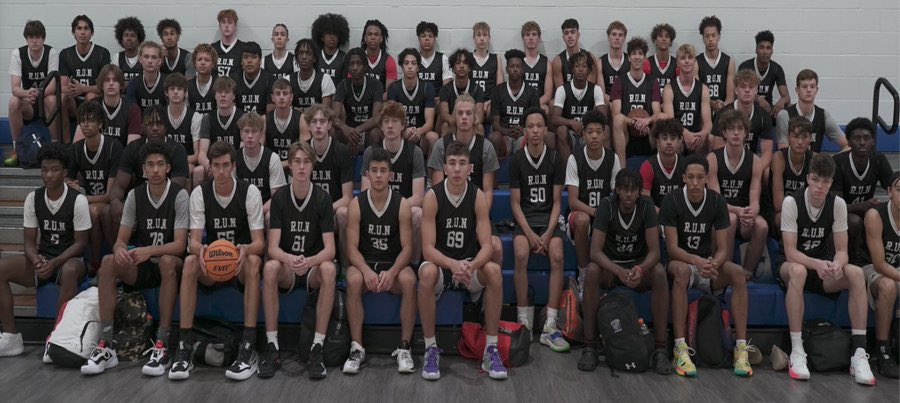 Last year R.U.N Showvase featured players such as ⭐️⭐️⭐️ Kedrick Osby out of Mississippi, 7’0 Javarius Ware who is headed to Sunrise Christian, 6’10 Blake Ammons headed to PHhoenix Prep, 6’6 Chase Ferguson, 6’6 Buddy Hammer Jr., Breylon Owens, Xavier Ridenour, Kaeson