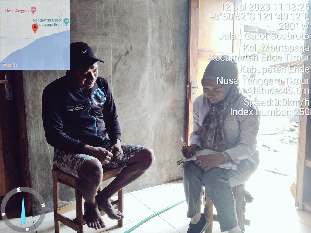 riatnichen's tweet photo. Rabu(12/07/2023), Riatni A.H. Husen, S.Pi Luhkan Kab. Ende, melakukan pembentukan Kelompok Pengolah Pemasar (Poklahsar) Selar Jaya di Kelurahan Mautapaga Kecamatan Ende Timur
#GiatLuhkanSatminkalGONDOL 
#Ende
@bppsdm_kp
@puslatluhkp 
@bppsdm_gondol 
@lapregiwati https://t.co/QoQsP7sPiz