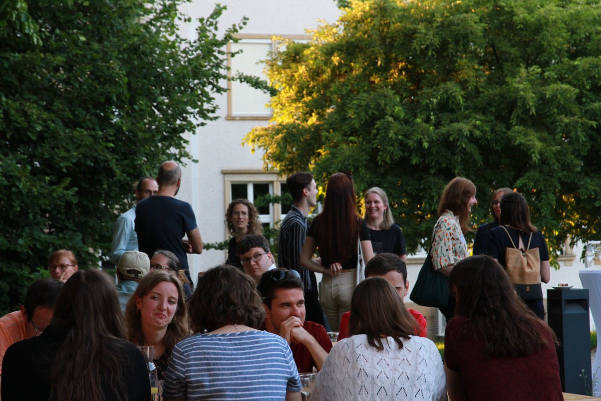 Schon wieder zwei Wochen her: Unsere 30-Jahr-Feier Anfang Juli. Wer sie verpasst oder einfach Lust auf schöne Erinnerung hat, kann jetzt den Recap auf unserer Website lesen (cat content included🐱): tud.link/937w @GSW_TUDresden
<a href="/tudresden_de/">TU Dresden</a>