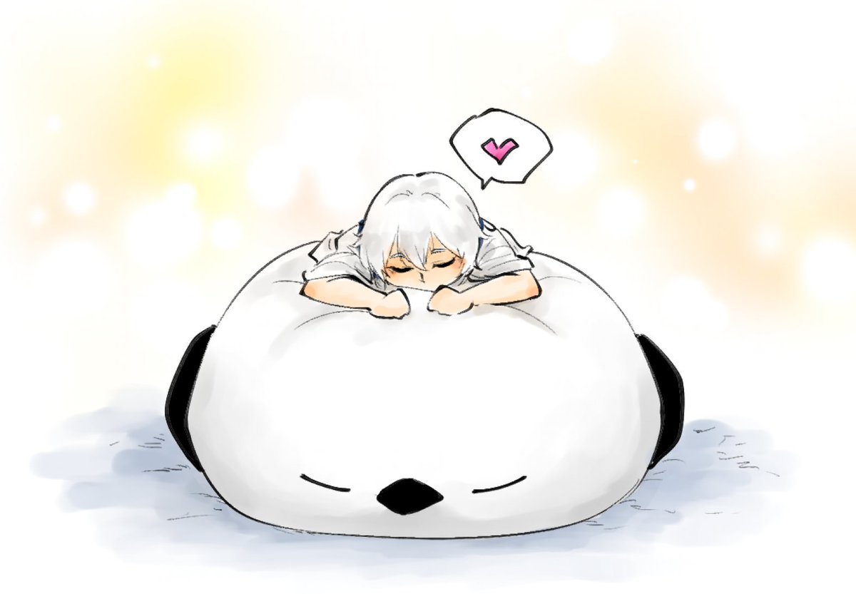 「シマエナガクッション+鶴丸」|そら|夢かうつつかのイラスト