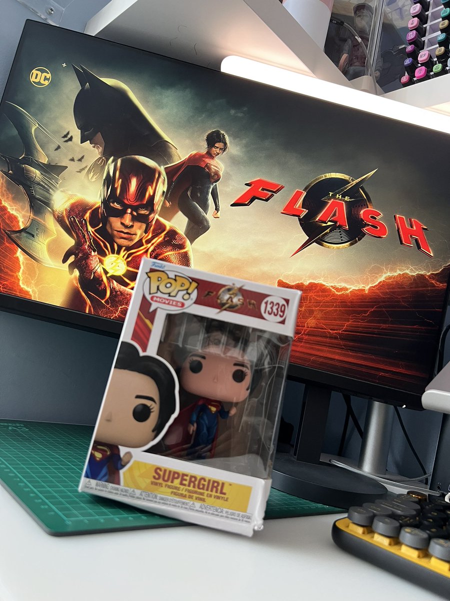 thebrosgeekout's tweet photo. 🚨GiveAway🚨

To celebrate the digital release of #TheFlashMovie we have this awesome Supergirl Funko Pop to #giveaway. 

To Enter:
1. You must be following this page.
2. Retweet this image. 
3. Tag two friends. 

I’ll pick a winner Friday 28th August. 

UK only #GiveawayAlert https://t.co/6LcUHRA40r