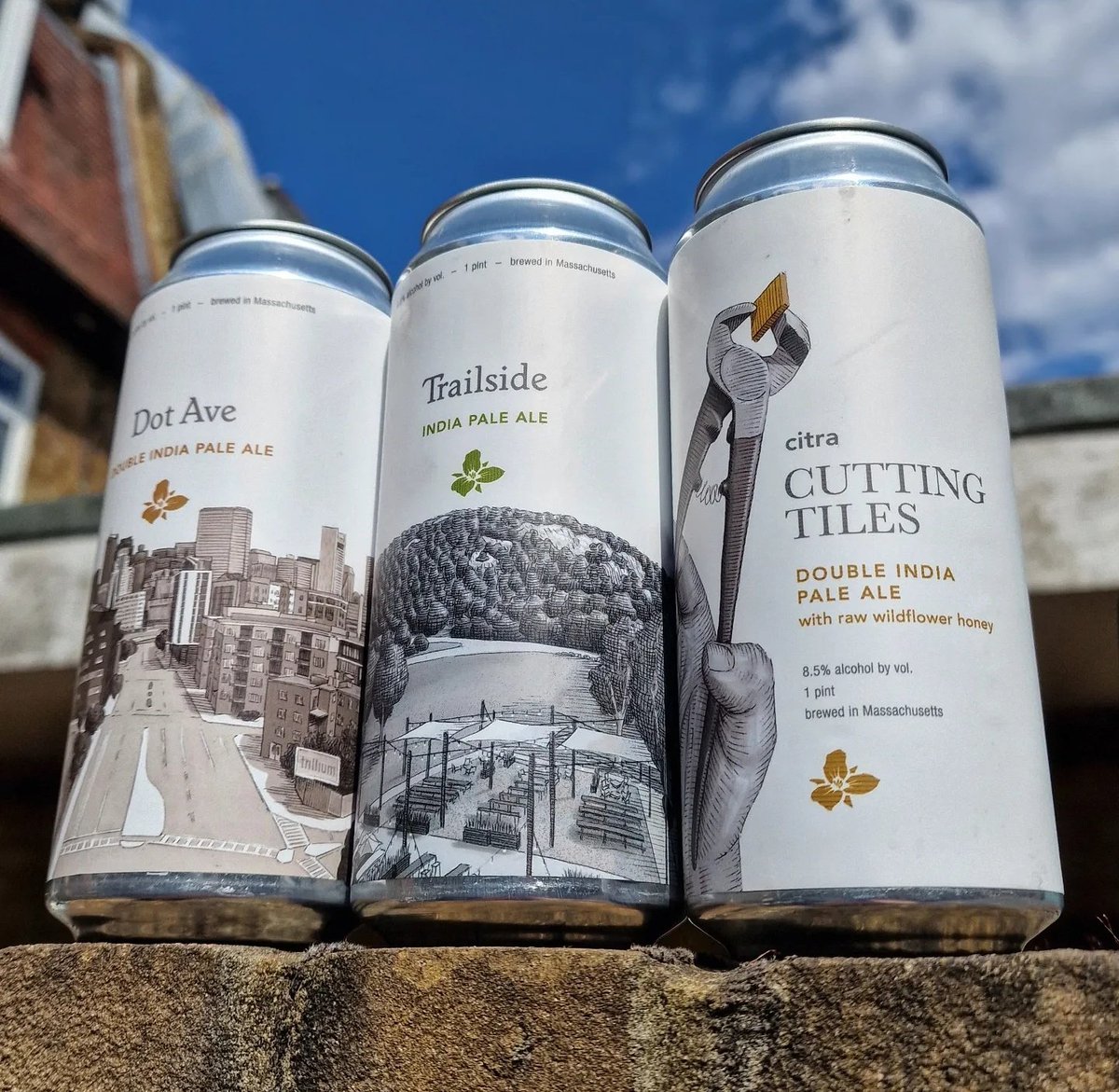 MicroBeers's tweet image. We've got three beers in this week from Boston's hazy IPA pioneers @trilliumbrewing and we couldn't be more excited! 

🛒micro-beers.co.uk/collections/be…