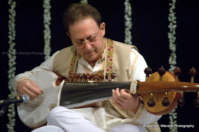 kansenclub's tweet photo. Pls join to wish a very Happy &amp; Melodious B'day to the renowned Sarod maestro Pt. #KenZuckerman ji. 💐 

May you be blessed with a long, healthy, melodious life &amp; continue to touch the lives of thousands of KANSENs through your divine music. https://t.co/4YPHtRNJhc