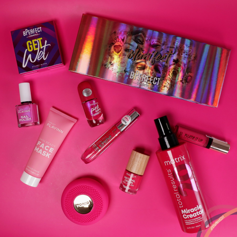 Met de release van de #Barbie film is het tijd om een aantal favoriete producten uit te lichten die perfect bij dit stijlicoon passen! Met natuurlijk de kleur roze als verbindende factor. Bekijk alles hier 👉🏻

thenextg1rl.nl/barbie-beauty-…