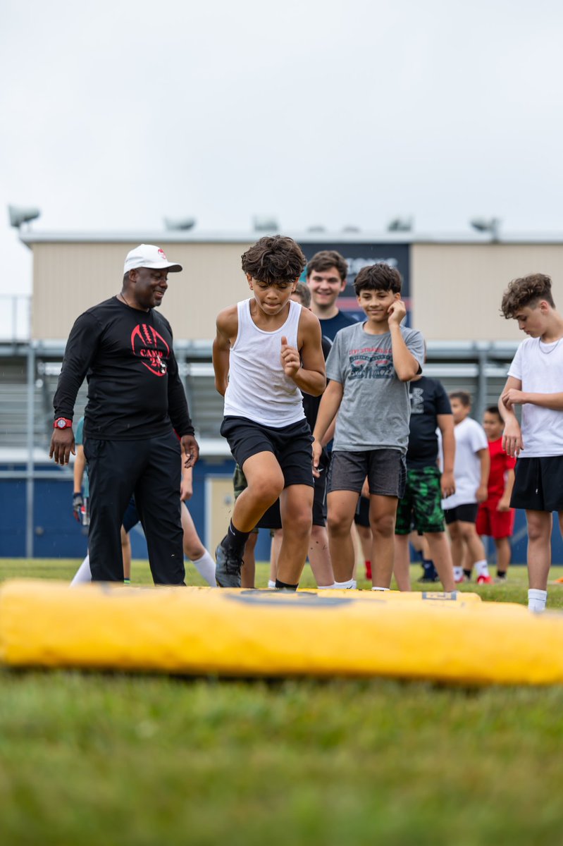MarkMcMillian29's tweet photo. What is your purpose in life if you are not helping or uplifting others along this journey we call life then you are cheating yourself and those around you. #PayItForward #Camp29 #StopBullying https://t.co/xGhqp4BJ6n