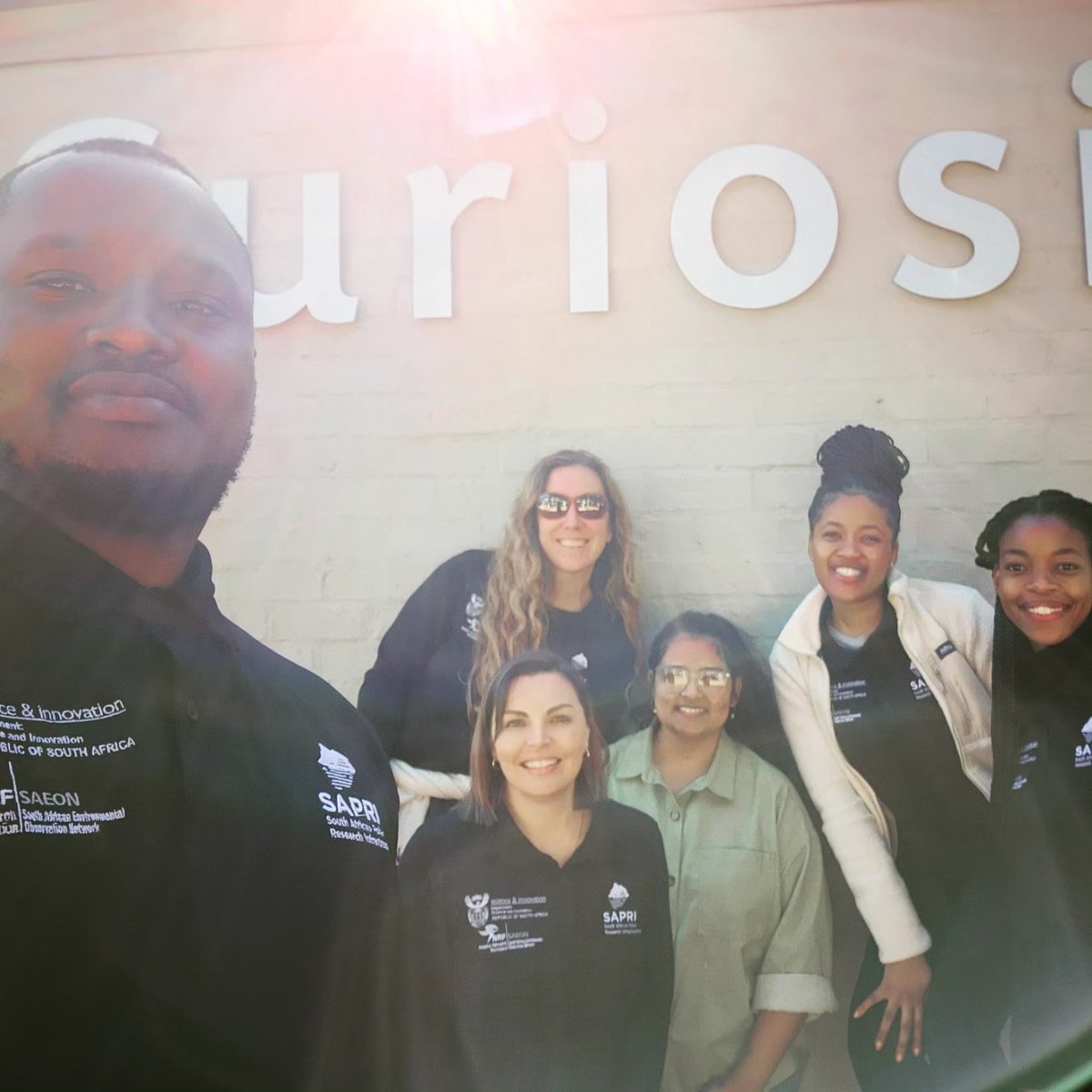 Antarcticlegacy's tweet photo. School visit
ALSA | SAPRI | NRF-SAEON
Thank you to Generations Imhoff for inviting us to come and take students on a _Journey to Antarctica_
.
.
#SANAP #AntarcticLegacy #SAPolarRI #SouthernOcean #SAAgulhas2 #SAAgulhasII #Antarctica #MarionIsland #SANAEIV #SAEON #DSI https://t.co/XqFM0Q80cv