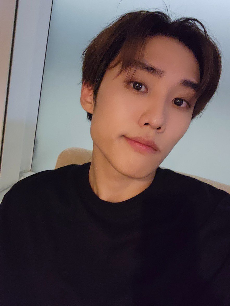 WE_THE_BOYZ's tweet photo. (콥이) thank you singapore❤️❤️ https://t.co/t06mEANOMI