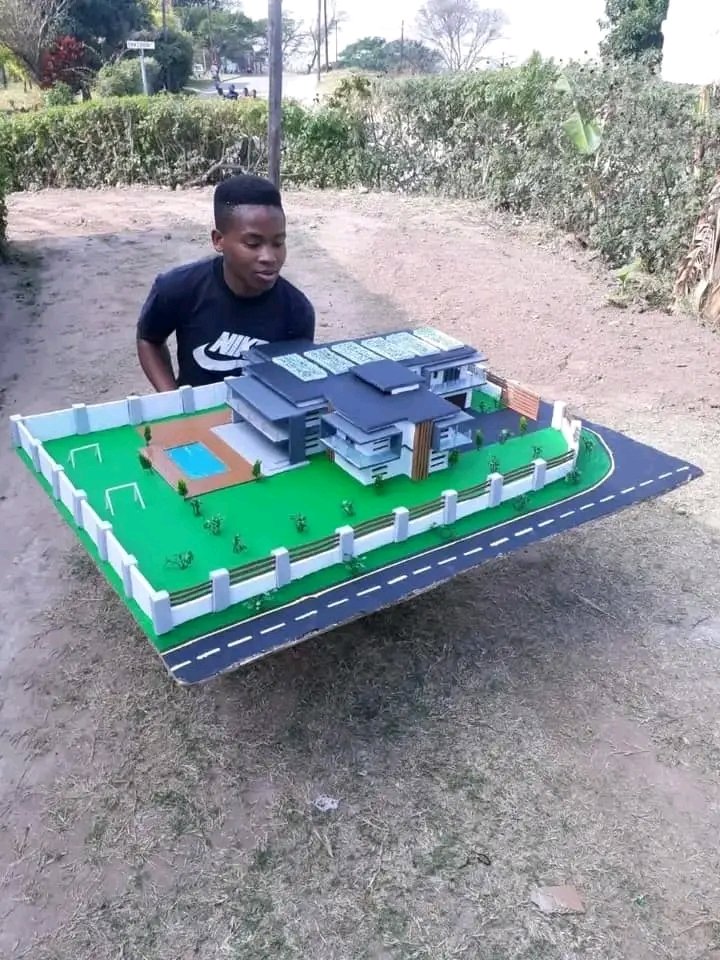 Trevor_sidogi's tweet photo. Please retweet 🙏🏾 help me to find this young boy from KZN ...I want to work with him the bigger project😢🧡 https://t.co/4DZQXh5ceH