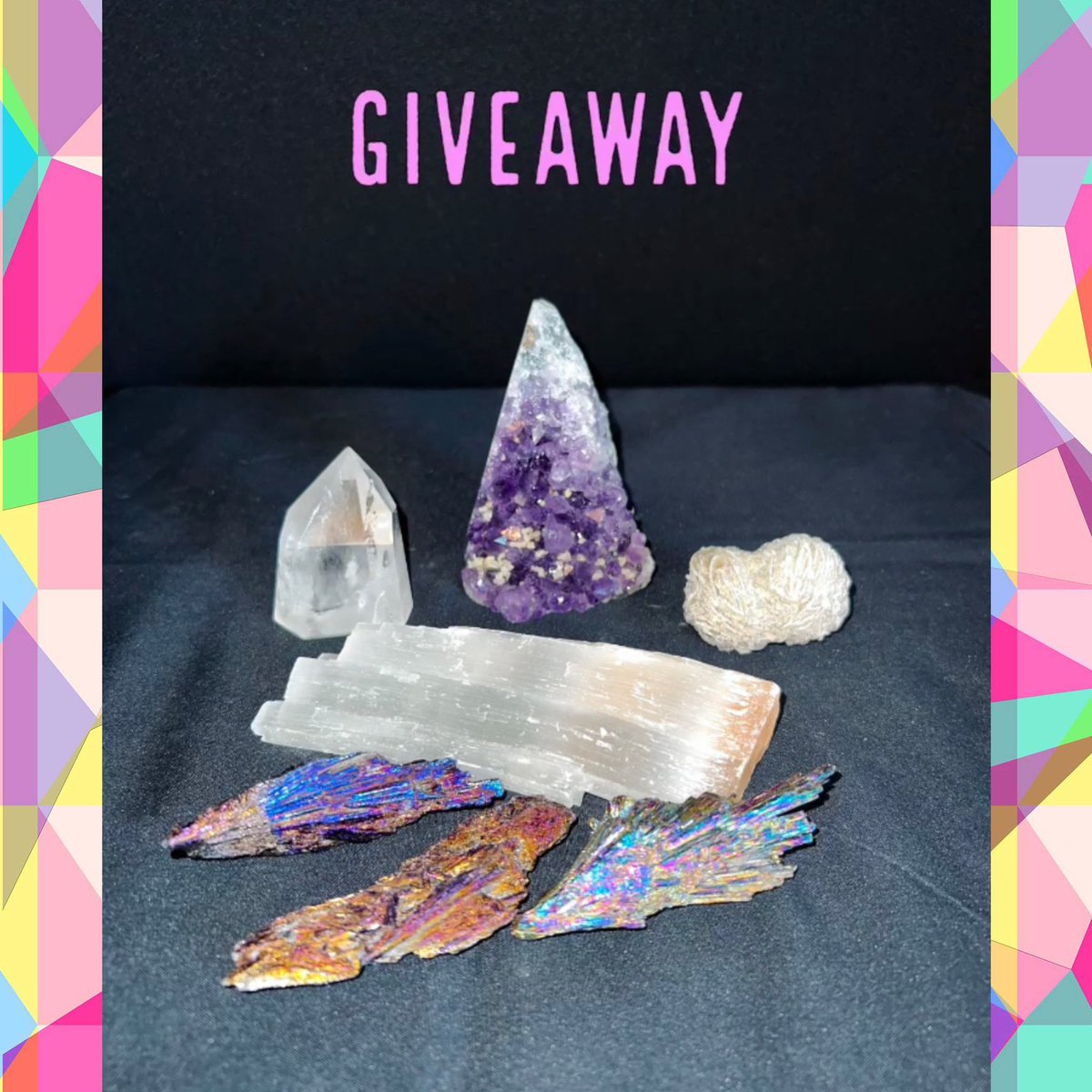 DruzyDazed's tweet photo. Giveaway for tonight’s live! Join for a chance to be entered to win this beautiful set! A Clear Quartz Tower, Amethyst cut base with calcite, Desert Rose, Selenite slab, &amp; Aura Kyanite!🤩🔮 Link below!⬇️✨
https://t.co/AwSOC4xInD https://t.co/G3DjbUju1P