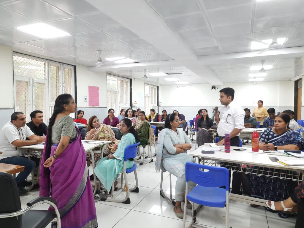 DIETRNDELHI's tweet photo. Learning Improvement Cycle-13 MT CLS was conducted on 19 & 20 July. #Theme was Effective Planning & Facilitation. It covers topics related to #Time_Mngmt,#effectiveEngagement, Probing Questions leads to effective conversations,#ARTMeeting structures #collaboration https://t.co/xADEjgKZOy