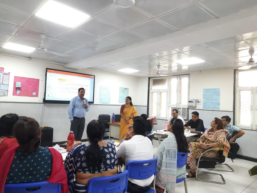 DIETRNDELHI's tweet photo. Learning Improvement Cycle-13 MT CLS was conducted on 19 & 20 July. #Theme was Effective Planning & Facilitation. It covers topics related to #Time_Mngmt,#effectiveEngagement, Probing Questions leads to effective conversations,#ARTMeeting structures #collaboration https://t.co/xADEjgKZOy