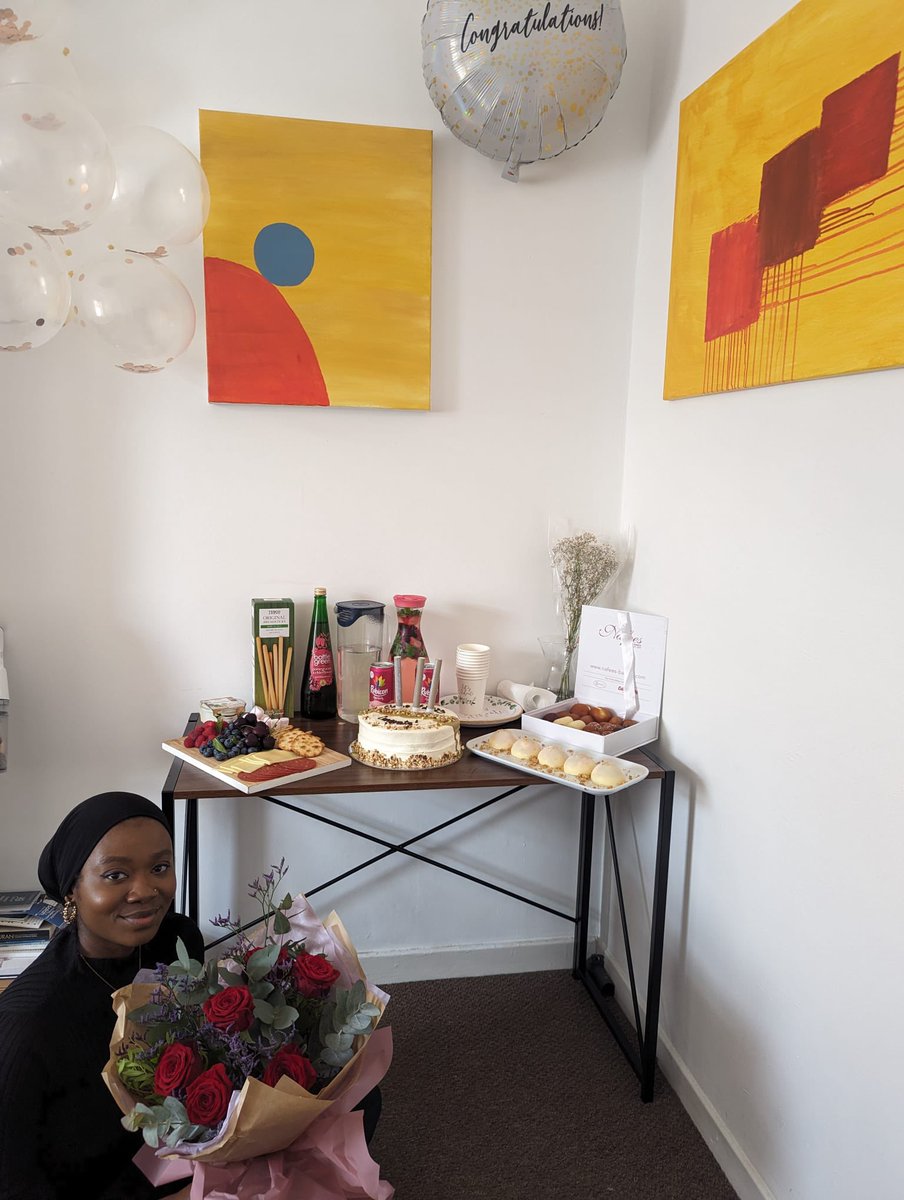 Umm A• tweet media