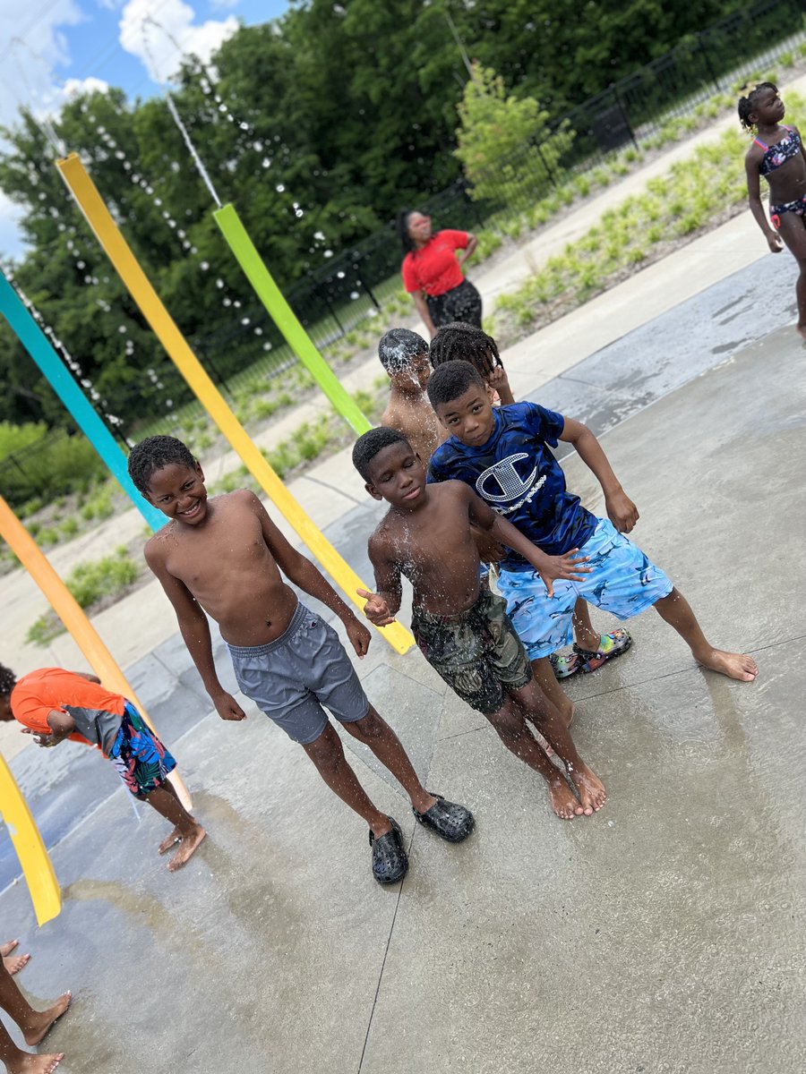 WSSURaMSC's tweet photo. More learning and playing at RaMSC! Science experiments, treasure hunts, and more! @WSSURAMS @WSSUTeachEd @DrAntGraham https://t.co/yVQ7zspcZV