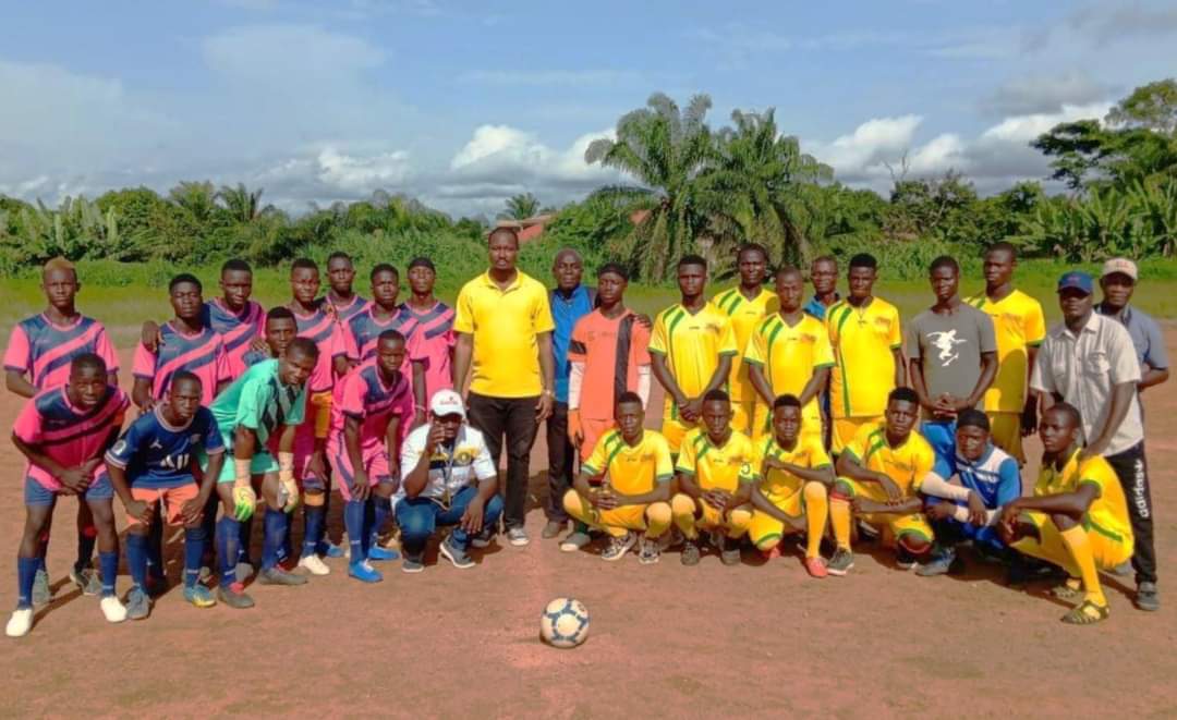 TrailheadInt's tweet photo. TRAILHEAD GUINEA: Pastor Titus and Annie Deline are our first Avance Sport Directors in Guinea! Titus is developing youth sports outreach programs in Guinea. Huge thanks to our incredible partners in West Africa, Cornelius Martor and Austin Nyaplue with Life Chapel International. https://t.co/agWHJn6Y5f