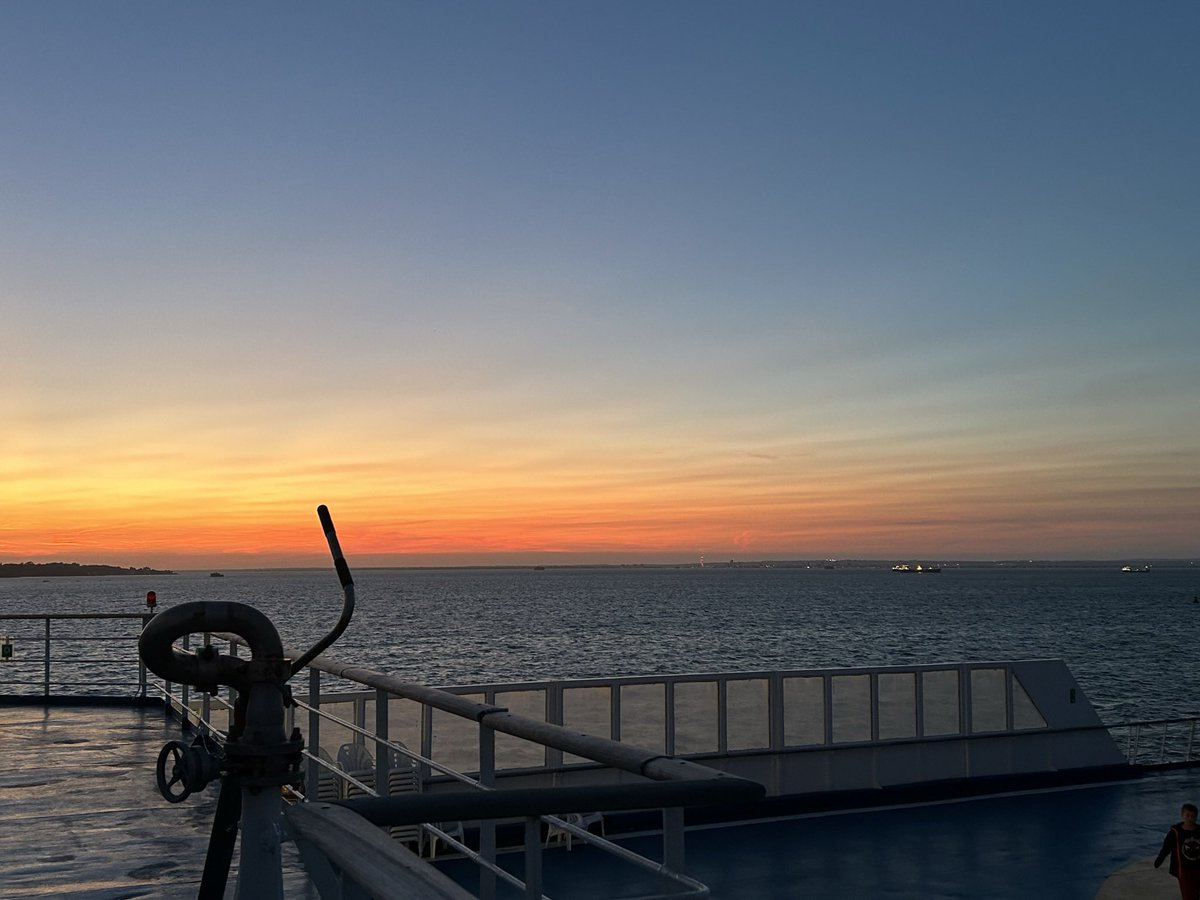 WithamChimneys's tweet photo. @BrittanyFerries Sunset on the ferry to St Malo #BF50 https://t.co/ogJWei2XV8