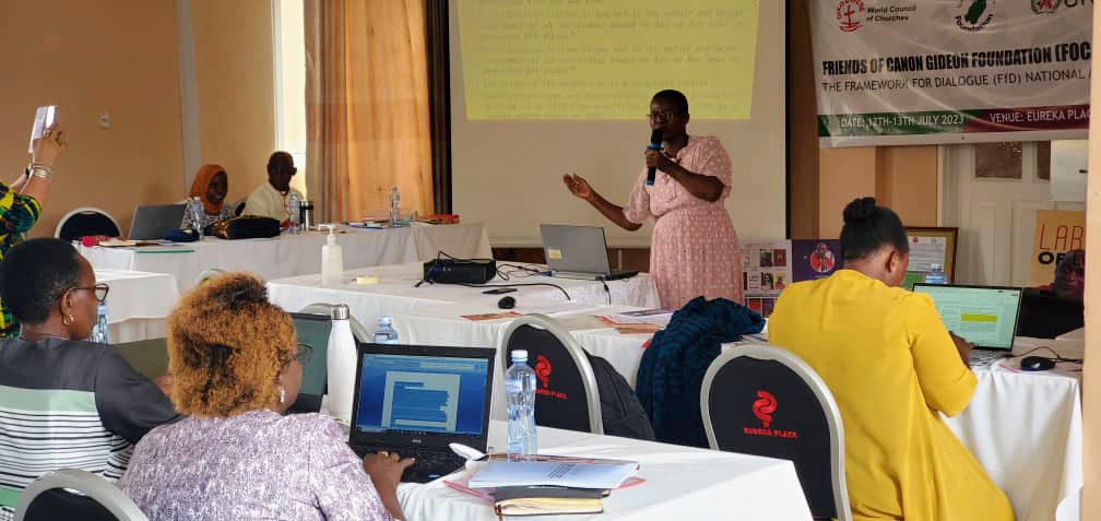 NAFOPHANU's tweet photo. #TBT: Our ED, Ms. Stella Kentutsi making a presentation on the National People Living with #HIV #StigmaIndexReport during The Framework for Dialogue National Meeting that took place at Eureka Palace Hotel.
#LetsEndHIVStigma
#SpreadLoveNotHate https://t.co/ClBQZ6rS0R