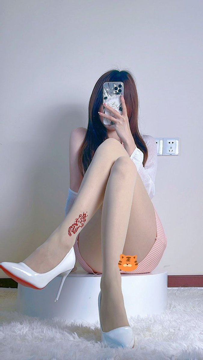 eaea_elhap's tweet photo. 招个听话 忠诚的男m 要求玩得来 24岁以上 别事逼 精虫上脑者勿扰，私信主人电报https://t.co/SmUCyrOBNF🌹👆👆👆🥰❤️ https://t.co/znDexa1i0D