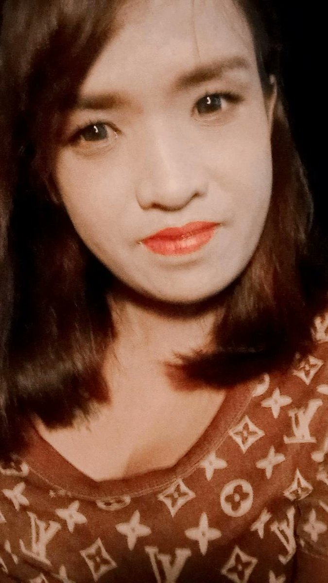 taengmo85367991's tweet photo. มาเจอกันได้นะค่ะ วันดีคาราโอเกะข้างอำเภอลาดหลุมแก้ว  น้องๆรออยู่ https://t.co/m7tenb8BNn
