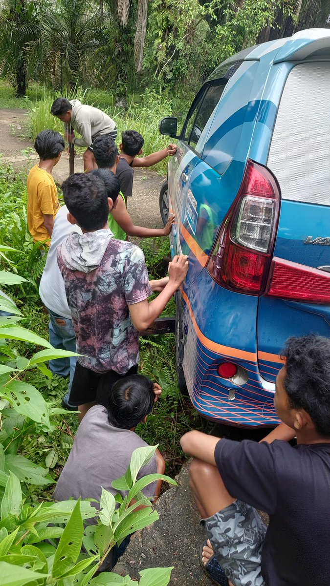 danangepp's tweet photo. Keapesan siang ini tapi alhamdulillah byk yg nolong 🤲 https://t.co/XZdF1PEbaj