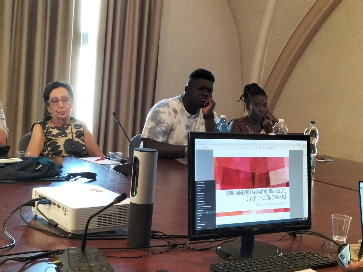 CaritasItaliana's tweet photo. 📢 In svolgimento oggi e domani a Roma l'incontro di Caritas Italiana con 16 Caritas diocesane impegnate nel "Progetto Presidio 5.0", promosso dal 2015 con l'obiettivo di implementare azioni di accoglienza, prevenzione e contrasto allo sfruttamento lavorativo di persone migranti. https://t.co/fA04oNjJ1p