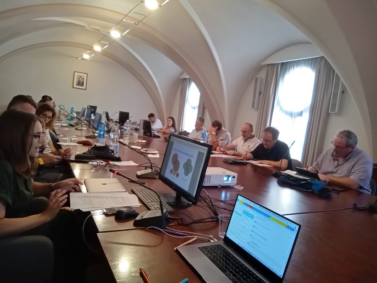CaritasItaliana's tweet photo. 📢 In svolgimento oggi e domani a Roma l'incontro di Caritas Italiana con 16 Caritas diocesane impegnate nel "Progetto Presidio 5.0", promosso dal 2015 con l'obiettivo di implementare azioni di accoglienza, prevenzione e contrasto allo sfruttamento lavorativo di persone migranti. https://t.co/fA04oNjJ1p