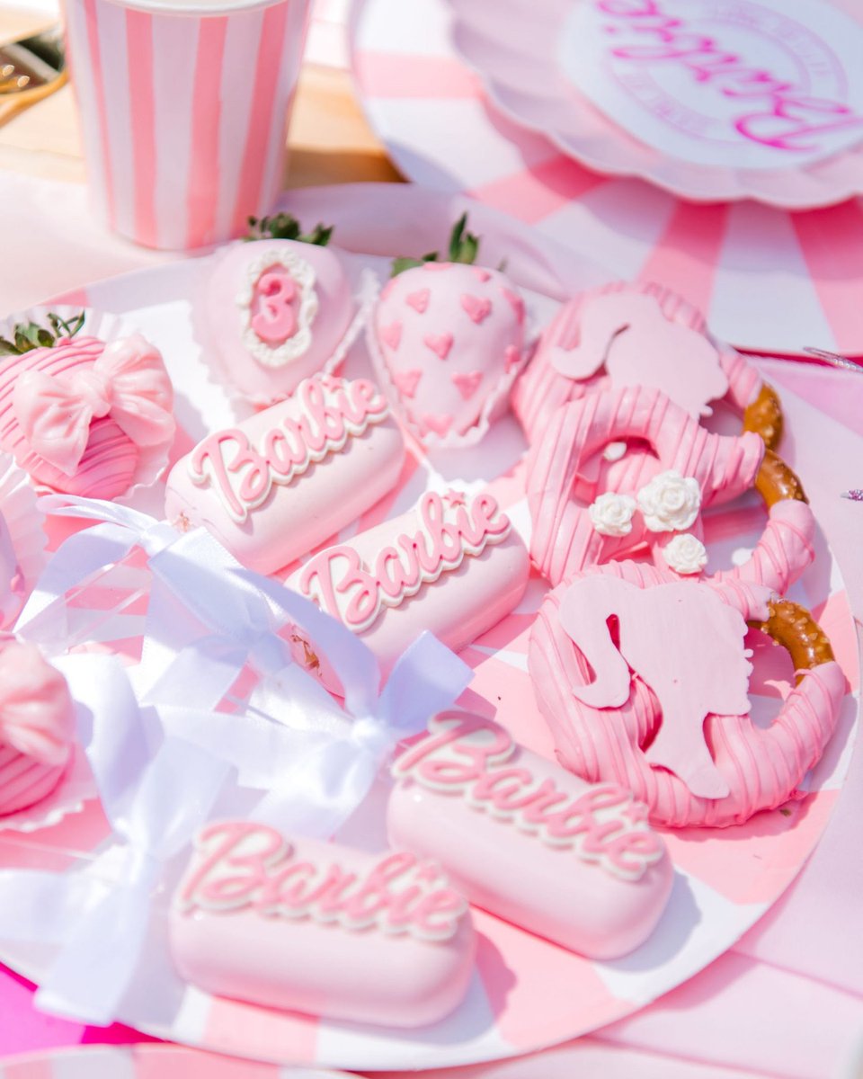 On Inspired By This: In honor of the Barbie movie being released tomorrow...we have this let's go Barbie inspired birthday party! 💗 🎀 

( Photographer- Dreamer Photography, Bar Cart &amp; Drinks- The Mobile Mixery, Backdrop &amp; Florals- Janett Love Shop )

#onIBT
