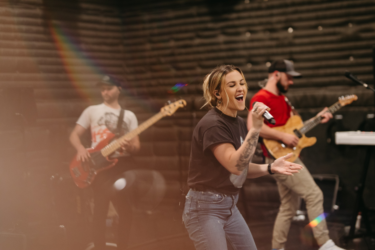 AshleyBarronOfficial tweet media